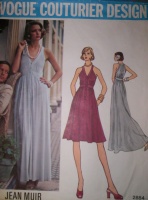 V2884 70's Dresses.jpg